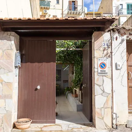 Garden House Daire Cefalù